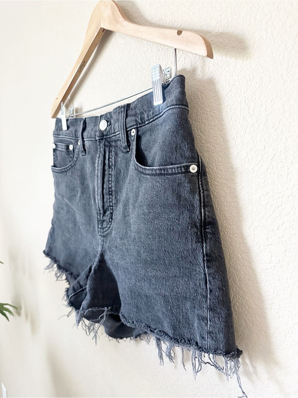 Madewell The Perfect Short in Lunar Wash Size 29 - Picture 4 of 13